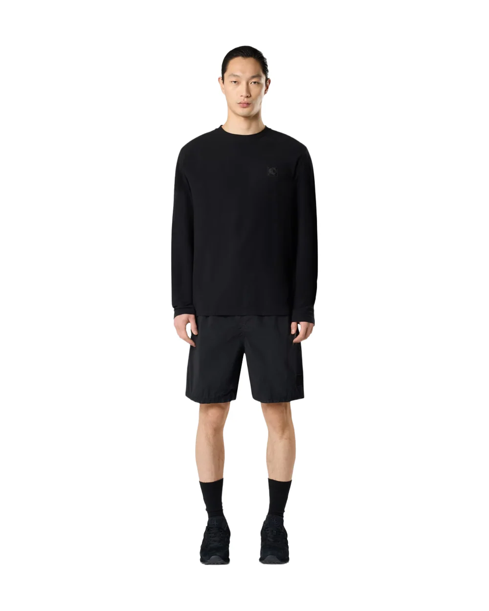 BLACK SLIM-FIT LONG-SLEEVE T-SHIRT WITH TONAL COMPASS PATCH - Image 3